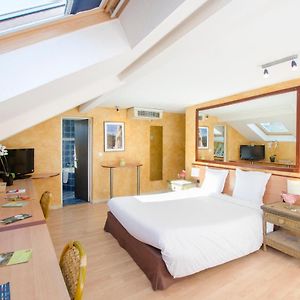 Hotel Bosquet Pau Centre - Self Check In Budget Hotel